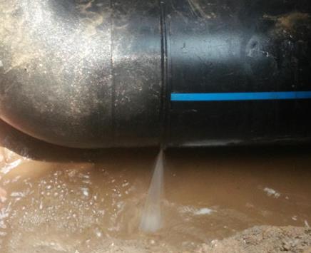 鹿寨楼顶渗水维修公司为大家分享下鹿寨卫生间漏水维修修补技术!